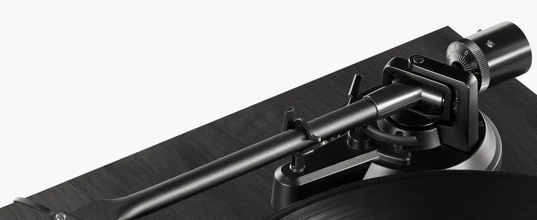 AngelsHornExperience Quality Sound with our Vintage Wooden Bluetooth Turntable