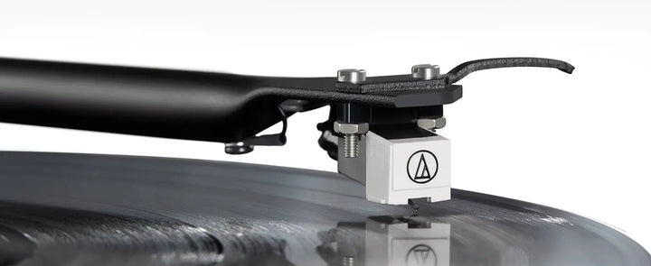 AngelsHornExperience Quality Sound with our Vintage Wooden Bluetooth Turntable