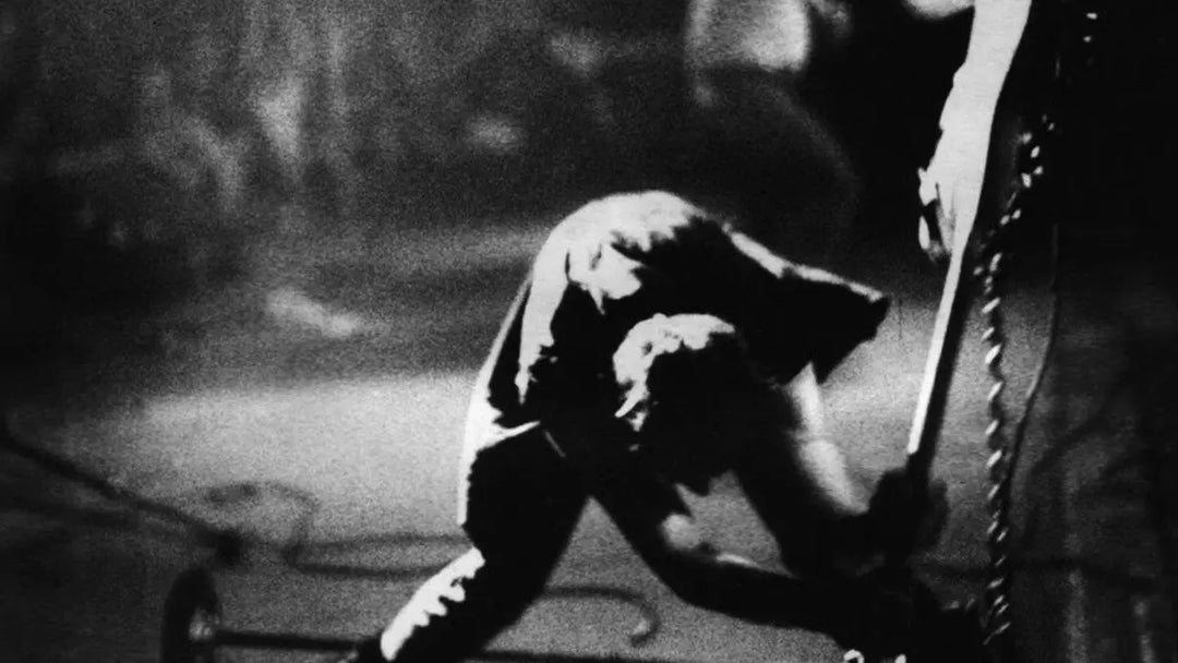 Why-You-Need-London-Calling-by-The-Clash-on-Vinyl AngelsHorn