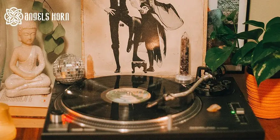 2 Tables - Vinyl Record History Timeline and Interesting Points - AngelsHorn
