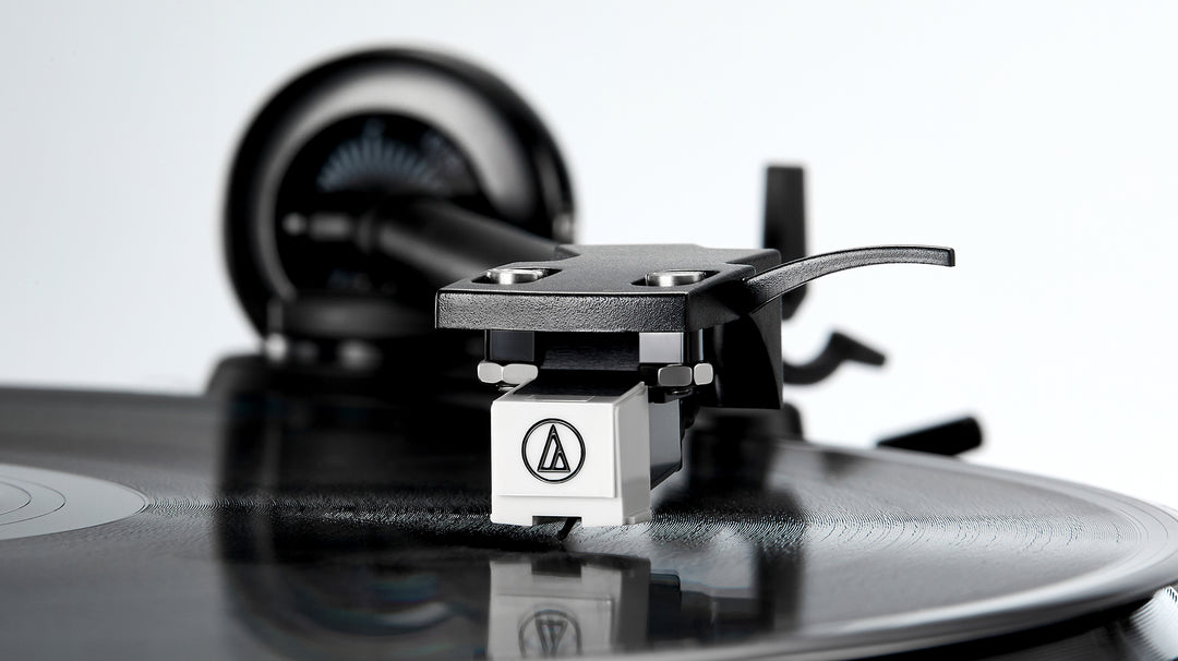 Angels Horn AH X200 Turntable Hi-Fi System with Built-in Speakers &amp; Bluetooth